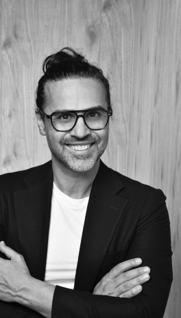 Maisonettewohnung am Killesberg mit Balkon und mit heller Galerie in Halbhöhenlage Maisonette apartment at Killesberg with balcony and bright gallery in a hillside location